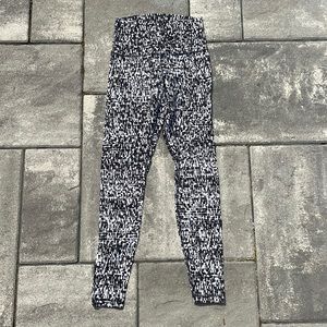 Black Patten LULULEMON Leggings 6